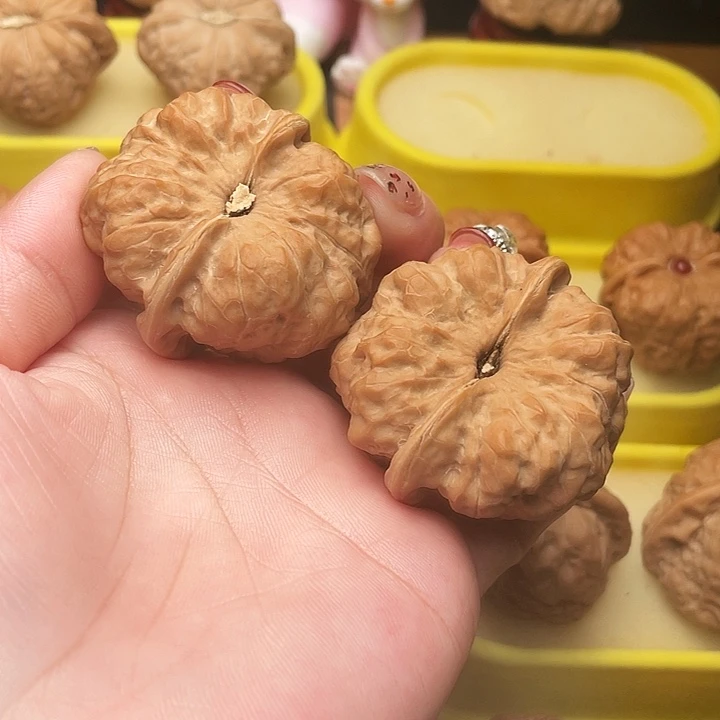 吊坠文玩核桃感**心蛤蟆