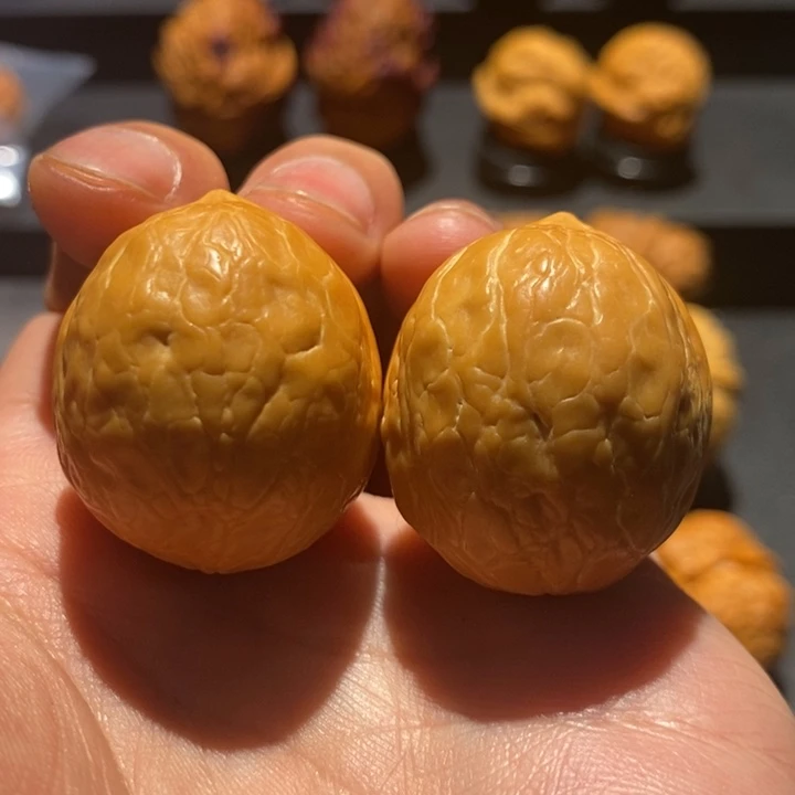 文玩核桃把件33尺钢蛋