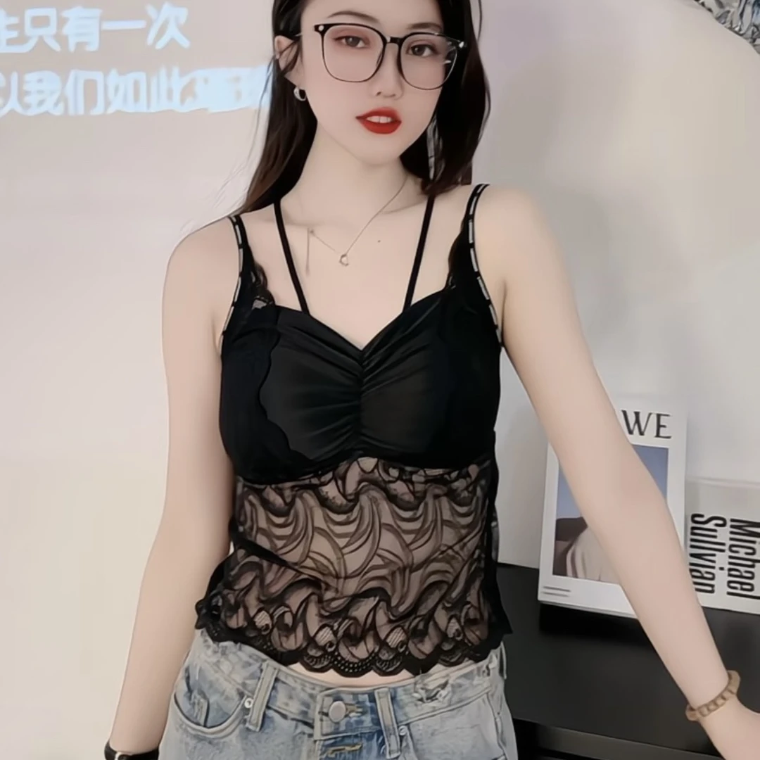 缎面蕾丝拼接美背吊带背心无钢圈防走光打底