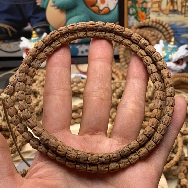 4***7柏香籽/百香籽吊坠