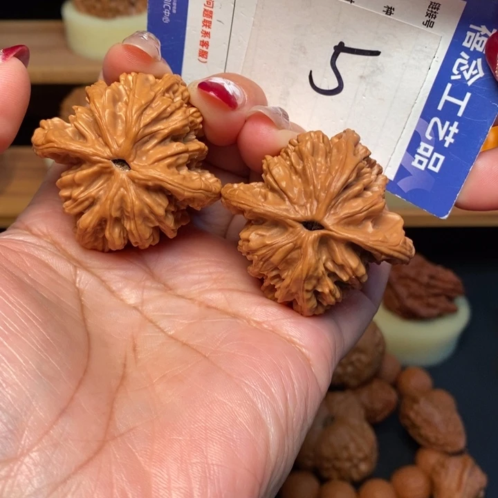 文玩核桃吊坠43全品麦虎