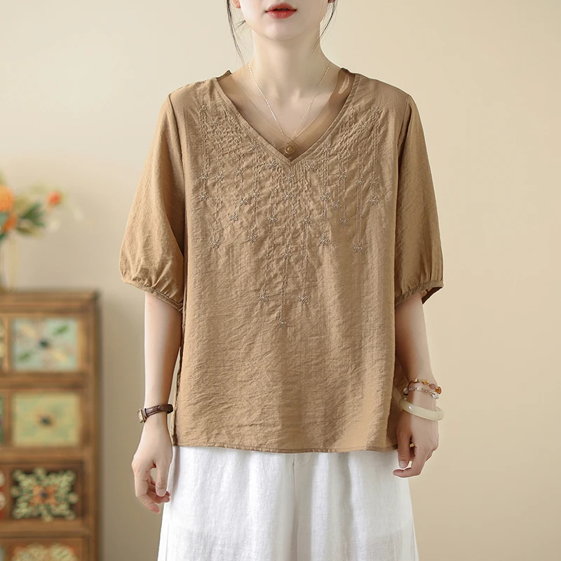 2025新款刺绣蕾丝V领裤子妈妈装T恤夏季凉快