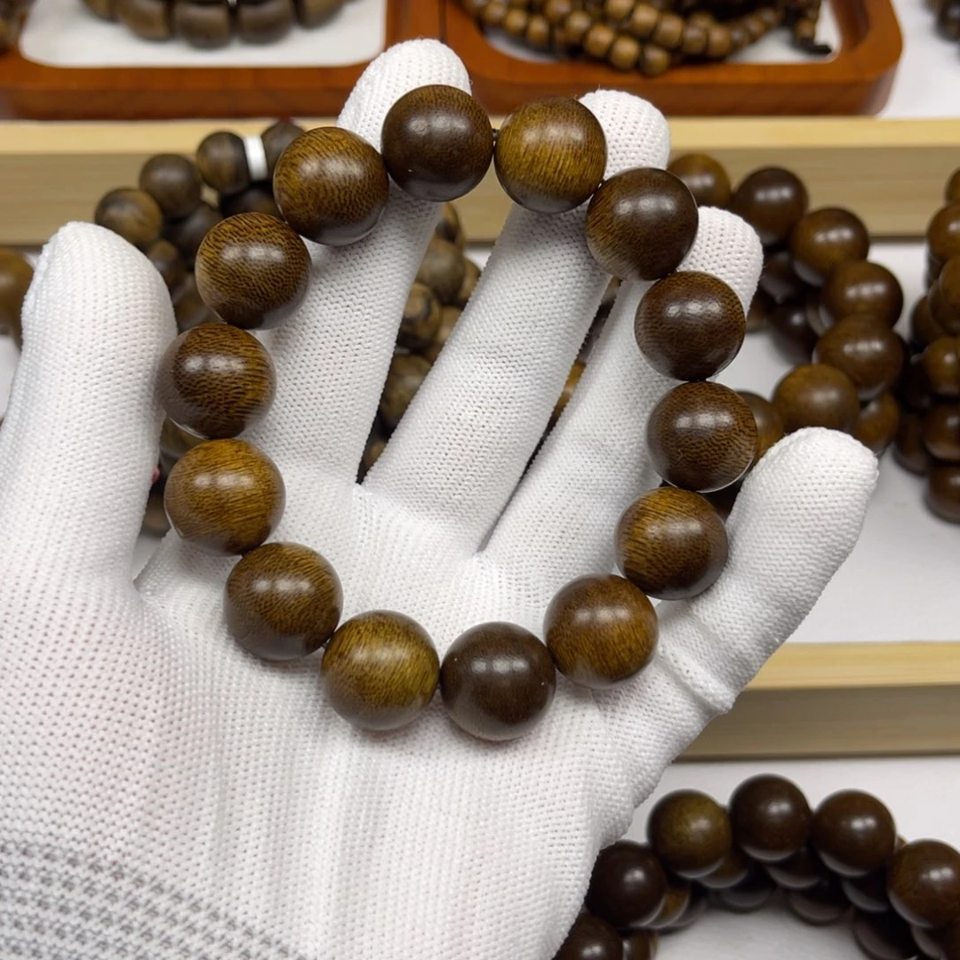 黎***醒沉香手串越南芽庄黄棋楠1.6