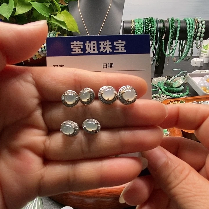 翡翠银S925镶嵌耳饰小****米白冰蛋耳钉