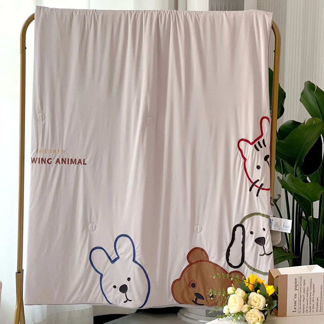 KL-25新品超凉感系列凉感丝刺绣夏凉被空调被轻盈丝滑透气夏被