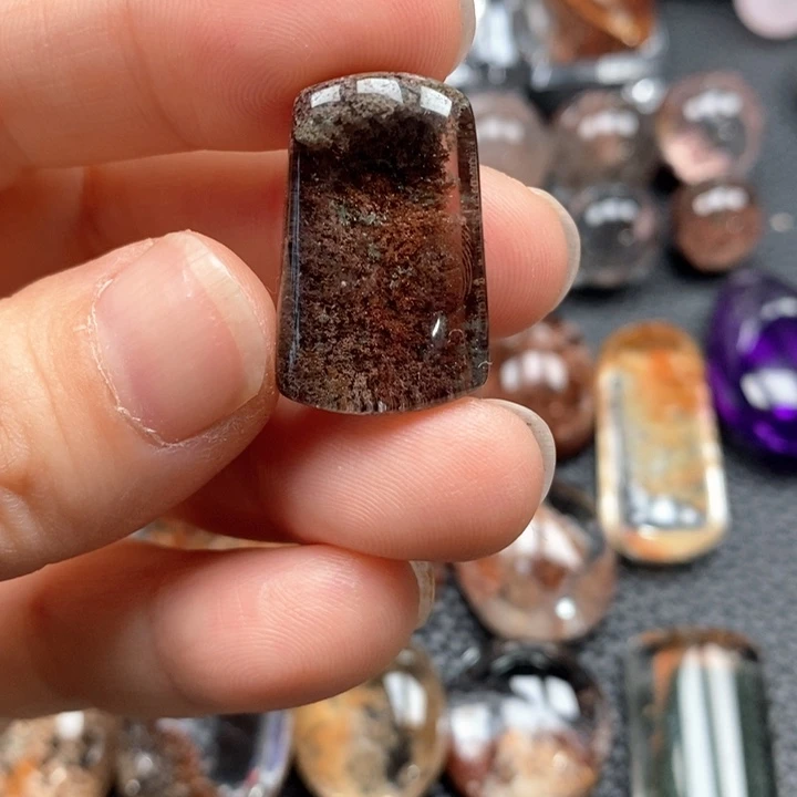 未镶嵌颈饰水晶水晶