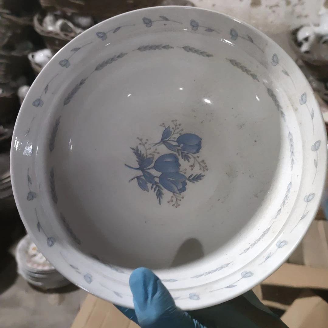 摆件陶瓷盘子碗啥都有