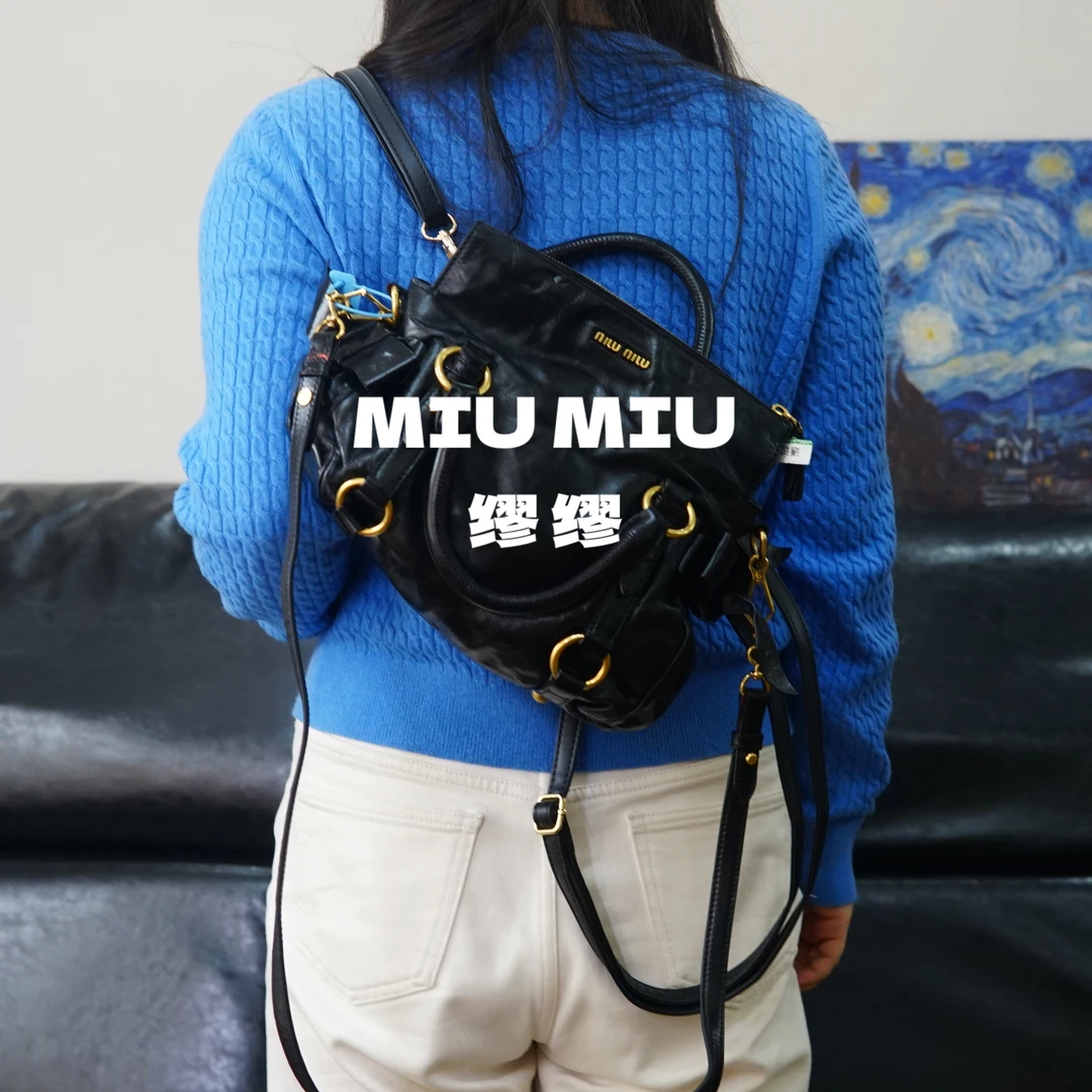 95新 MIU MIU/缪缪 miumiu/黑色双肩斜挎包/XG12629009/9009