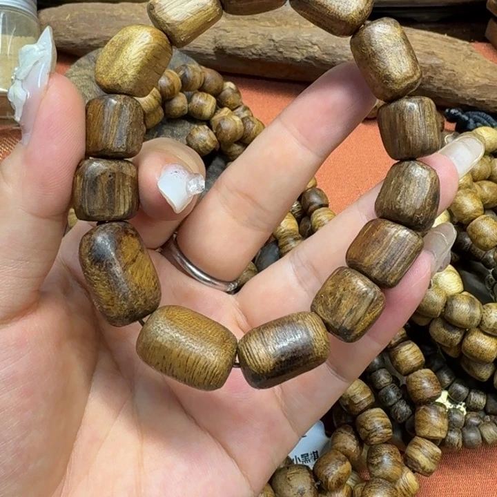 大叶紫檀（黑酸枝木类）