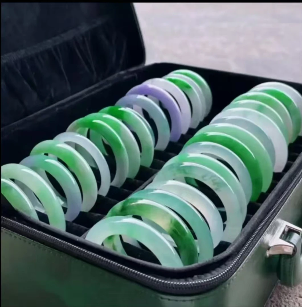 非金属仿水晶手镯 圆形高雅精美首饰女款古风白百搭时尚手镯