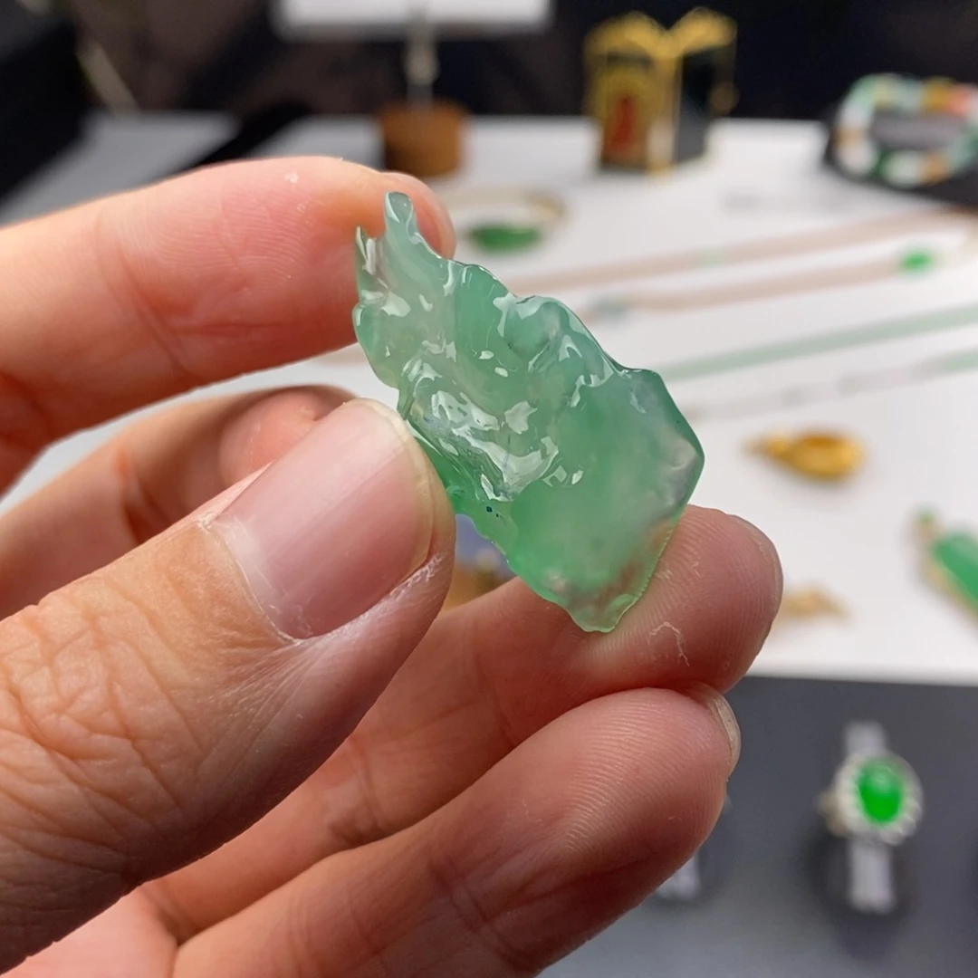 定制翡翠未镶嵌包工