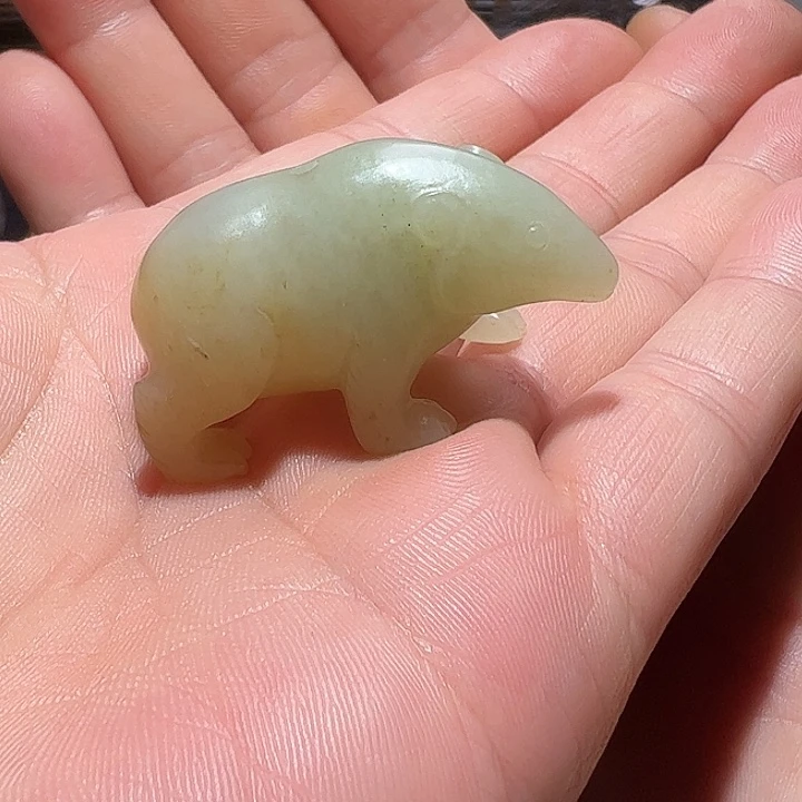 暖***羊和田玉未镶嵌颈饰