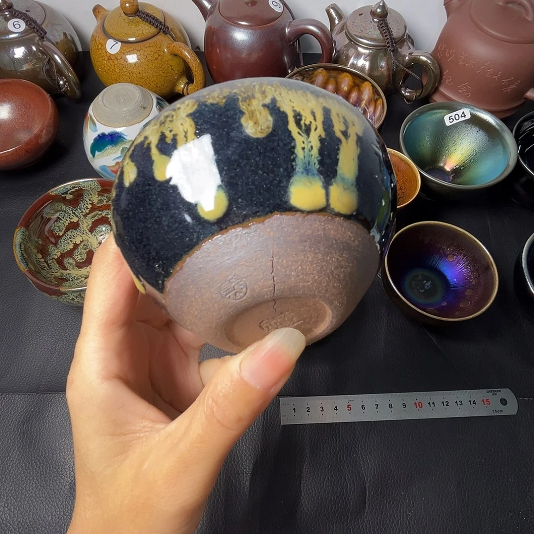 茶盏我不敢看我想听