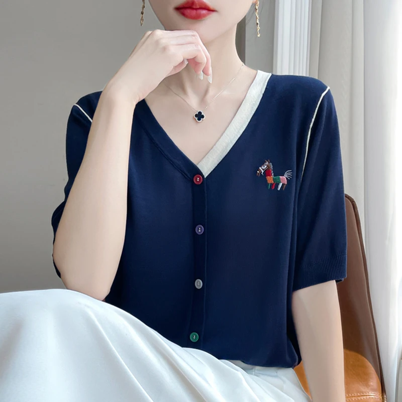 V领刺绣短袖t恤女夏季新款打底衫洋气大码女装冰丝针织上衣针织衫