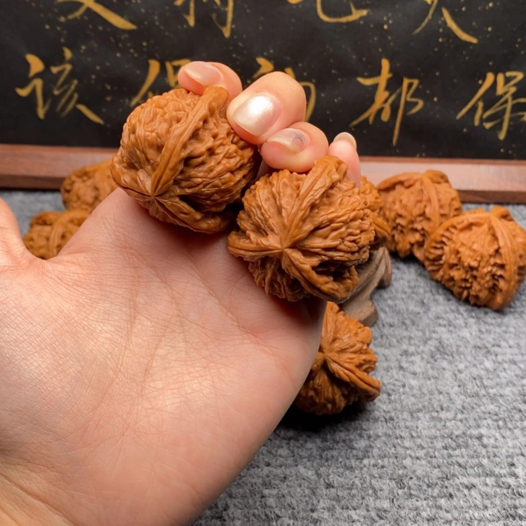 【闪购商品】吊坠文玩核桃不****个