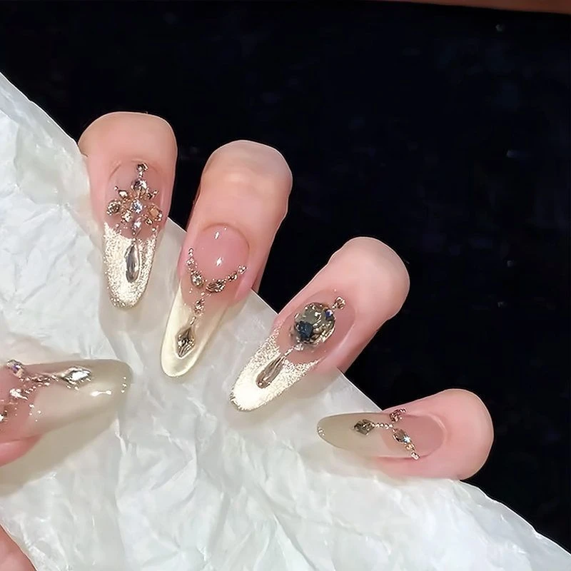 穿戴甲纯手作新款高级感夏天猫眼锆石钻高质量美甲贴片穿戴式爆