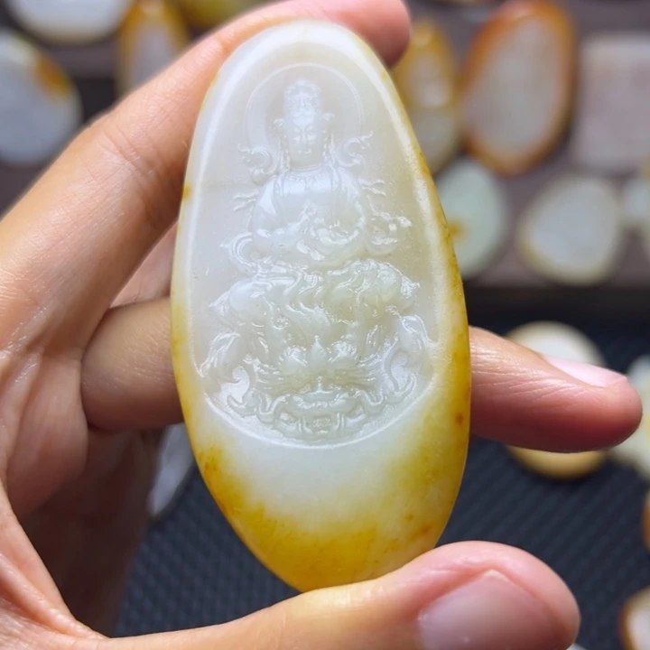 颈饰未镶嵌和田玉