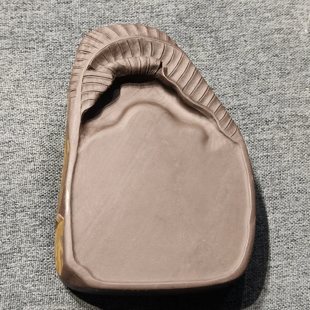 老坑洮砚，喇嘛崖老坑鸊鷉血随型砚，尺寸14*9.5*2.5厘米