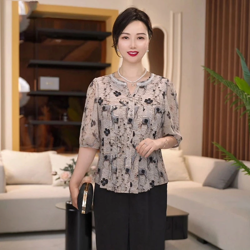 2025夏季妈妈装新款优雅小鹿衬衫中老年套装女洋气上衣小衫时尚