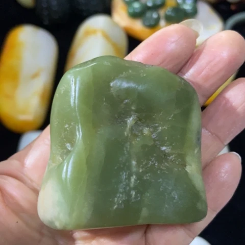 和田玉（糖玉）未镶嵌挂件