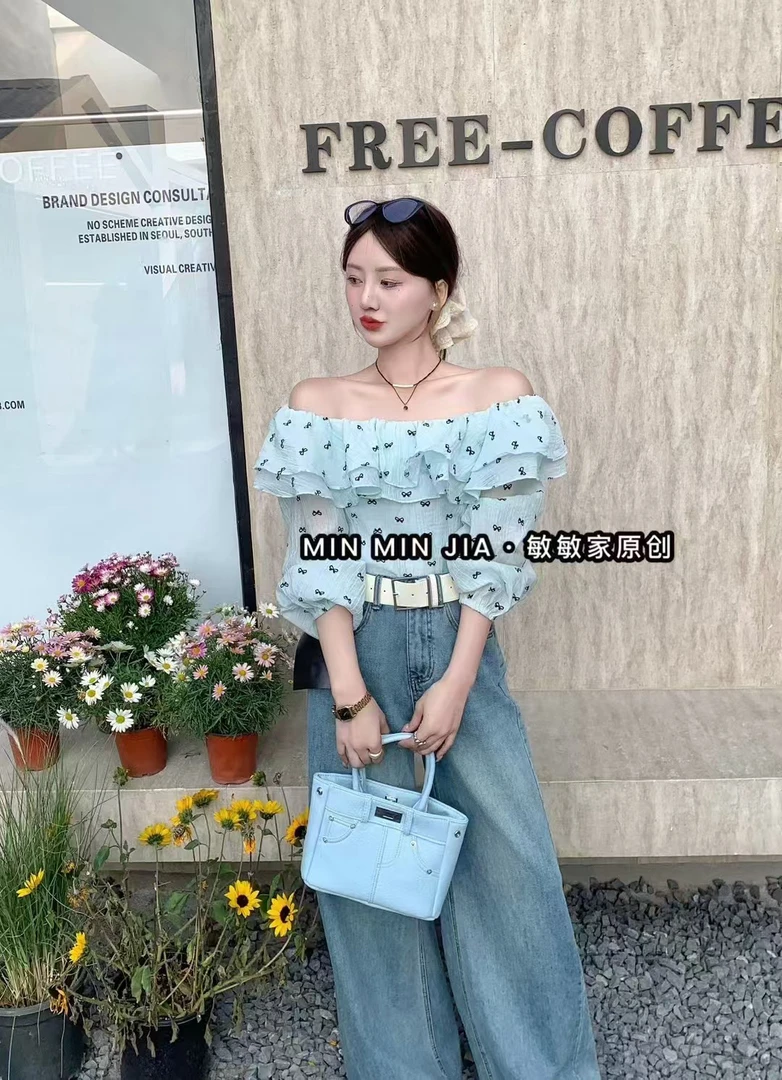 2025年春装新款法式甜美减龄蝴蝶结印花露肩短款一字领衬衣小衫女