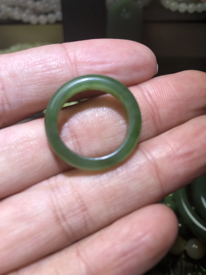 和田玉俄碧老料戒圈17.4