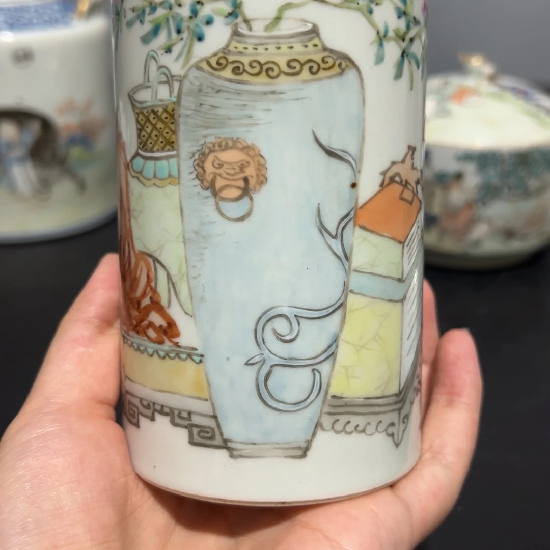 摆件欢**?博古图笔筒