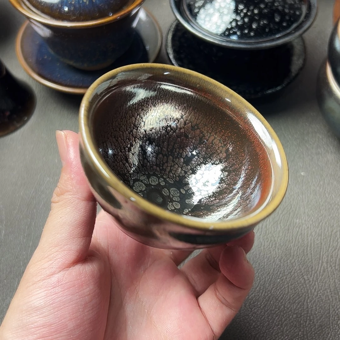 茶盏好吧那我们去找地方