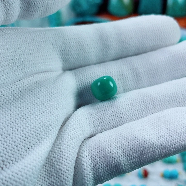 辛***️南红玛瑙未镶嵌珠宝奇石