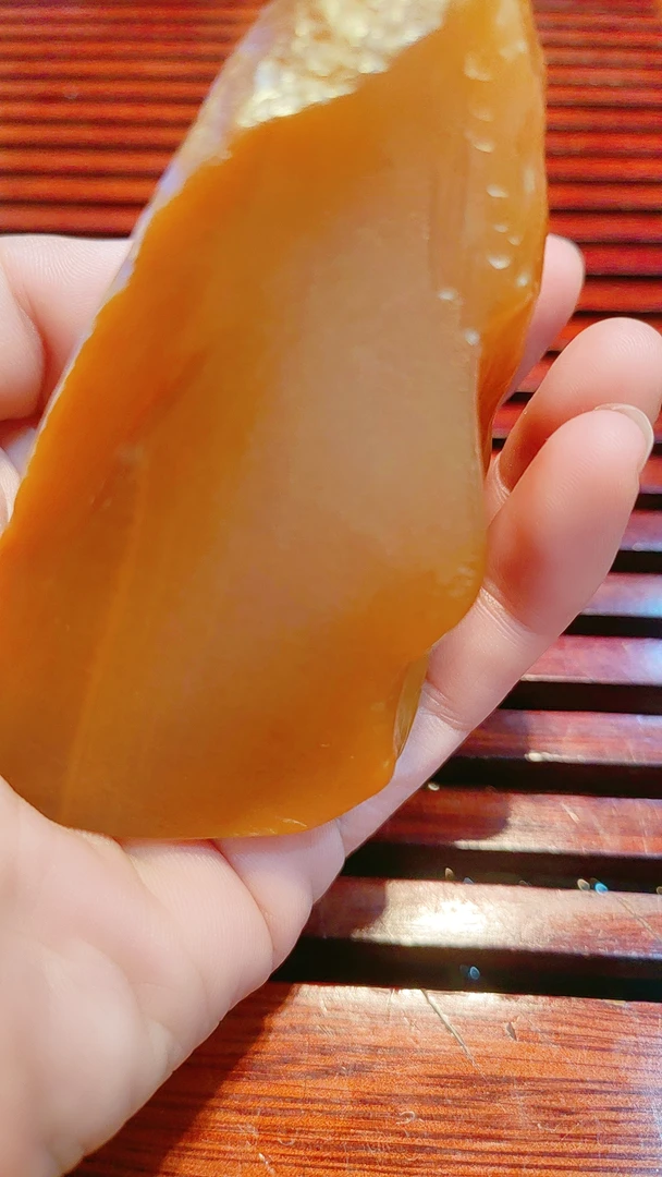 寿山老挝北部带皮黄原石
