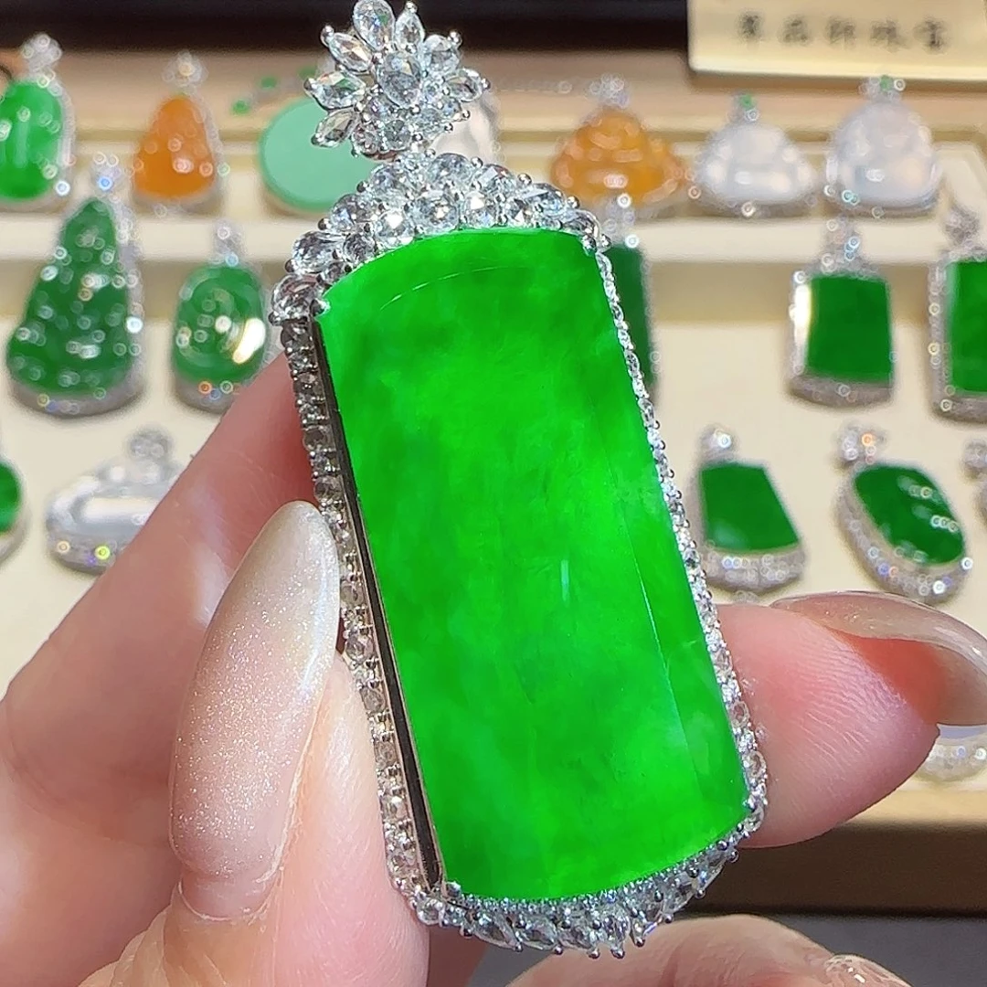 翡翠18K金镶嵌吊坠(不含链)