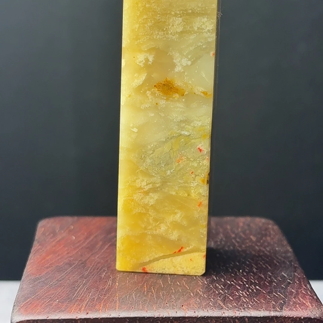 昌化石昌化田黄鸡血印章