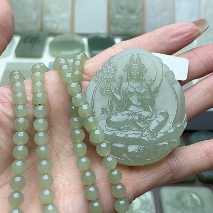 和田玉颈饰未镶嵌回*