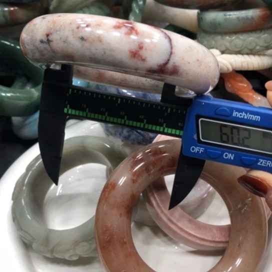 未镶嵌石英质玉珠宝半成品29