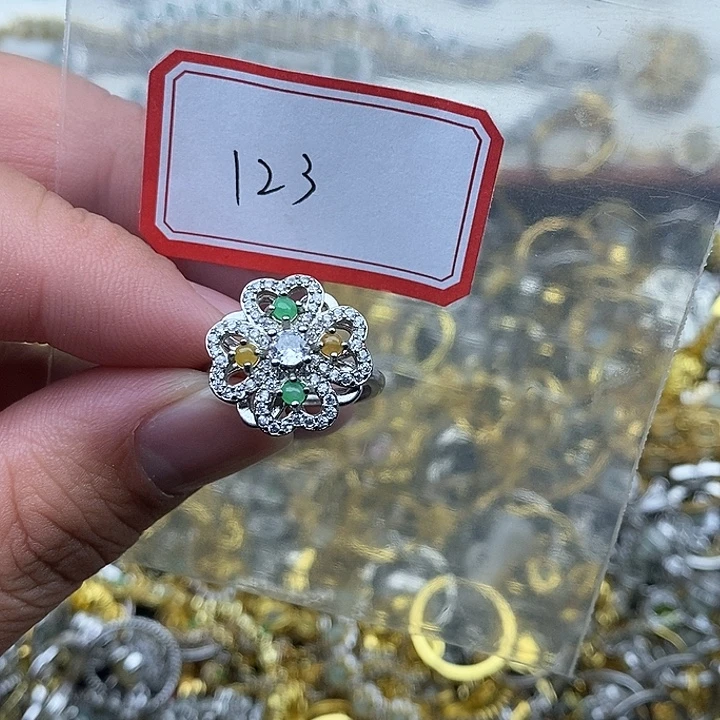 翡翠未镶嵌戒指123
