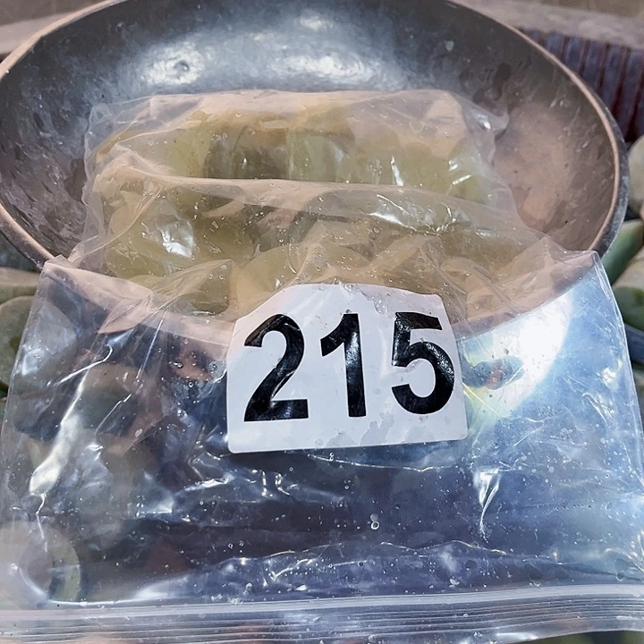 蛇纹石玉未镶嵌珠宝半成品