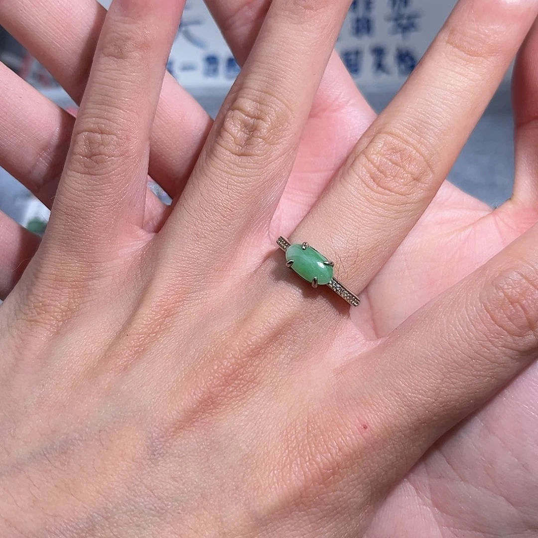 翡翠戒指银S925镶嵌jnnkjjj