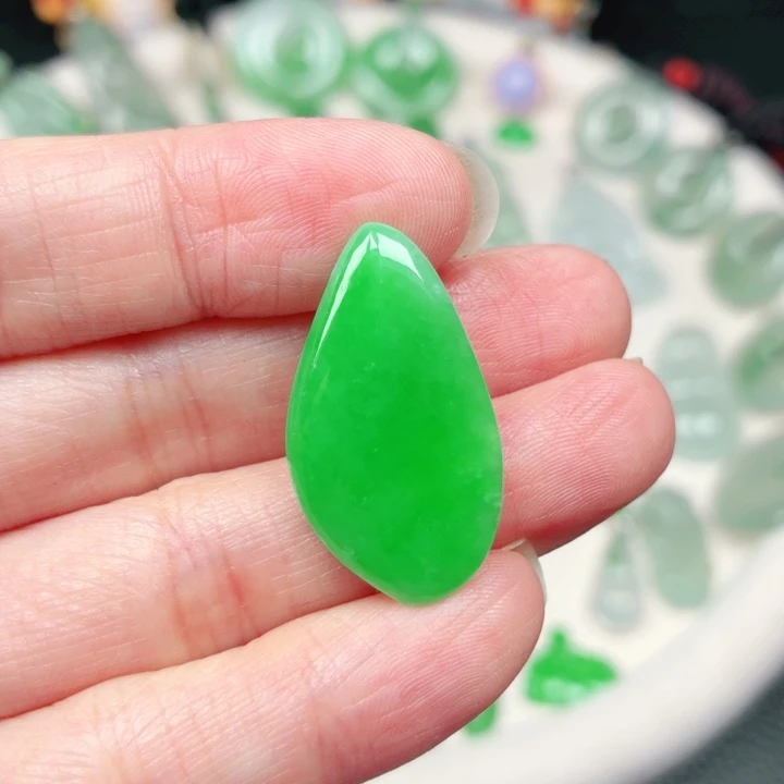 颈饰未镶嵌翡翠缅甸天然A货翡翠