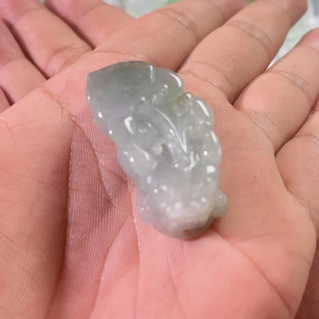 【闪购商品】翡翠未镶嵌颈饰貔貅