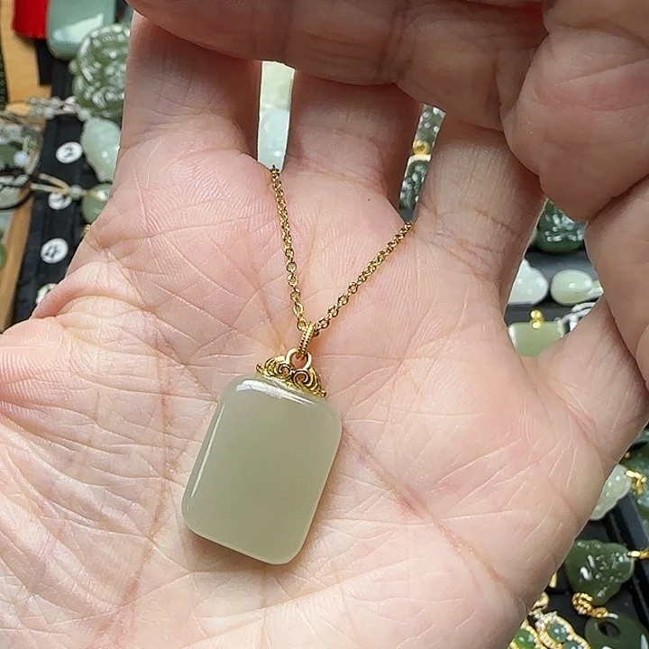 颈饰银S925镶嵌和田玉