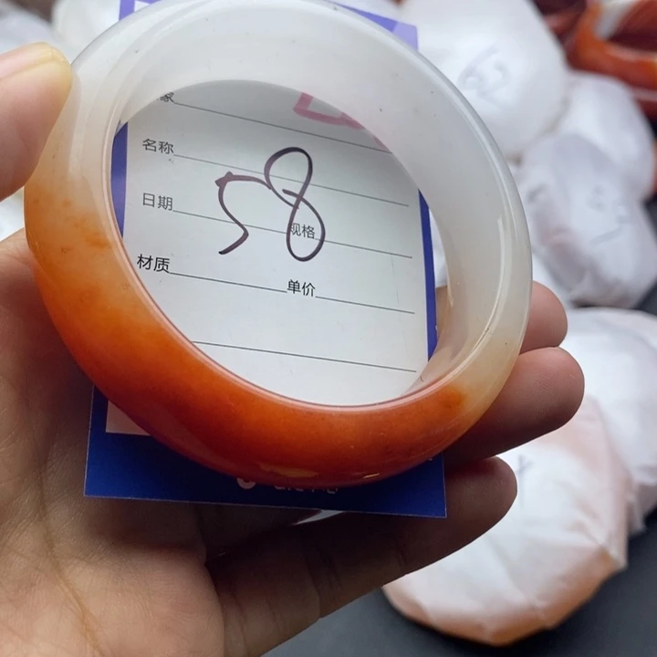 石英质玉未镶嵌手镯