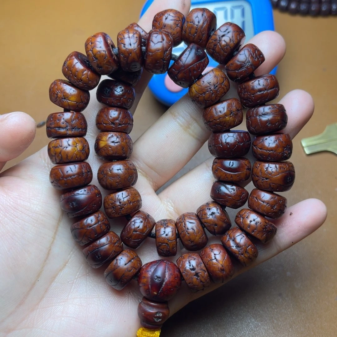 云***舒玻璃颈饰啦啦啦啦啦