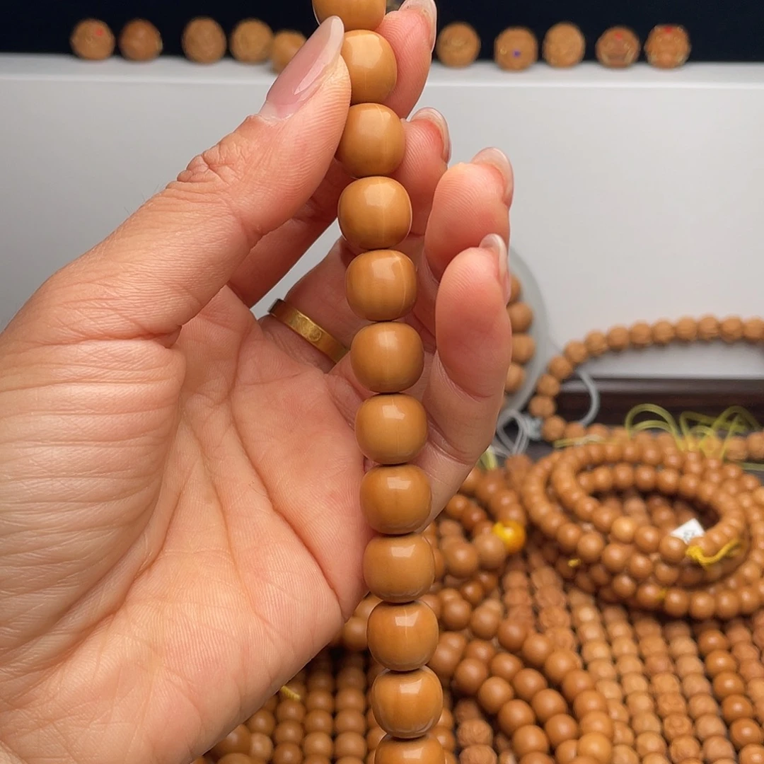 自***演吊坠猴头核桃手持