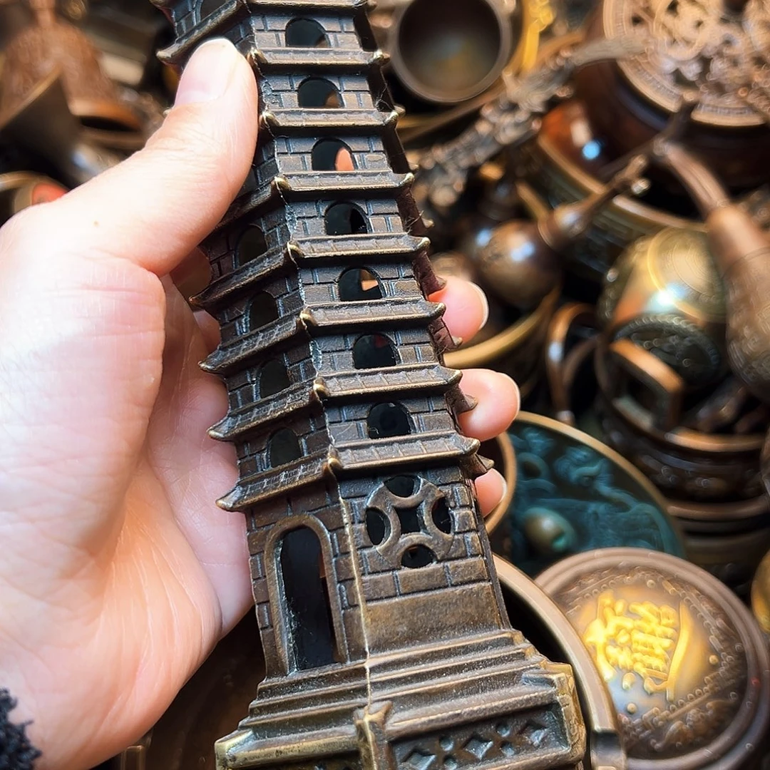 精美铜器工艺品等