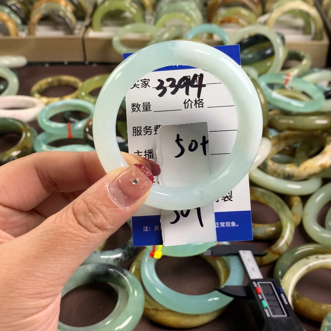 蛇纹石玉手镯未镶嵌云***3394