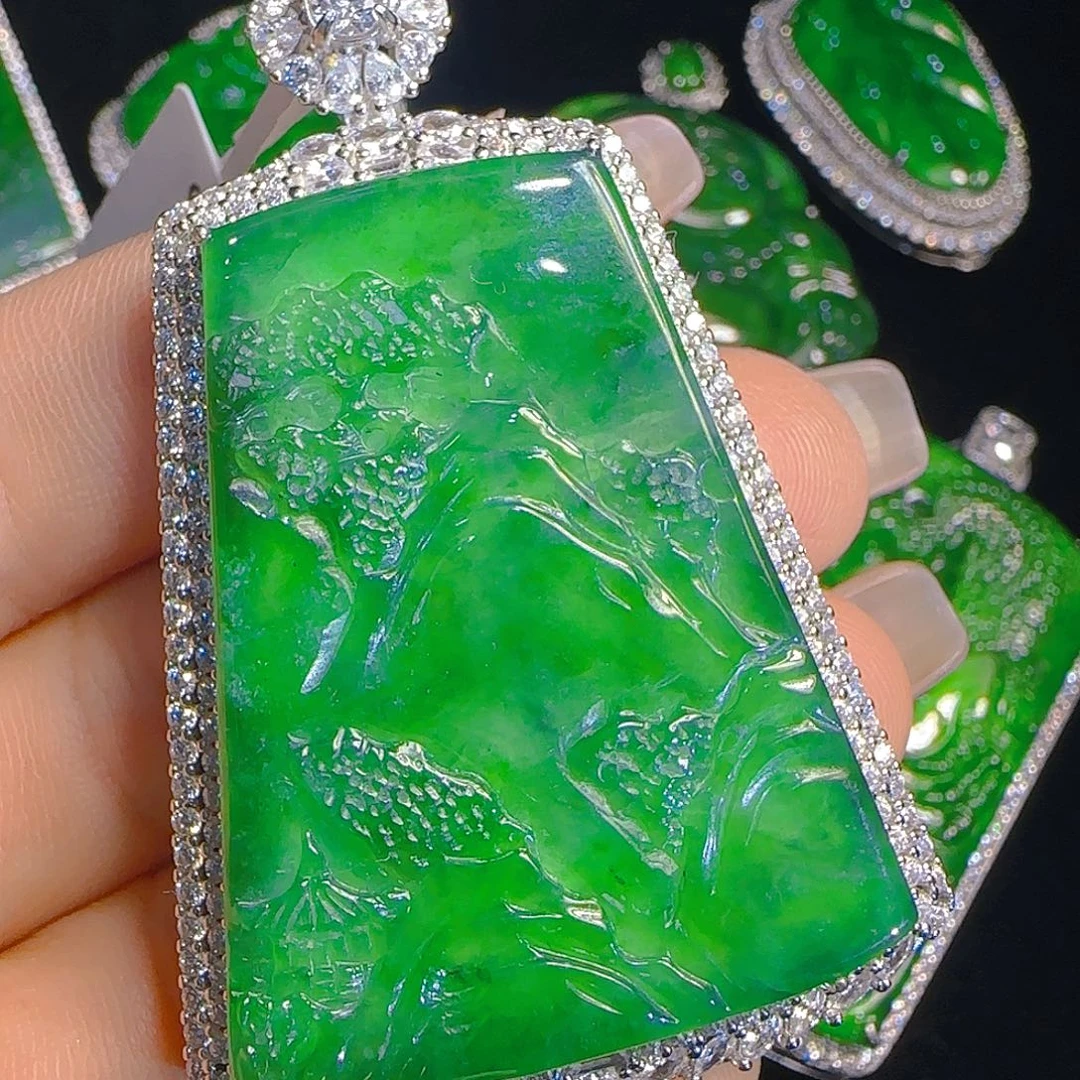 翡翠吊坠(赠链)银S925镶嵌