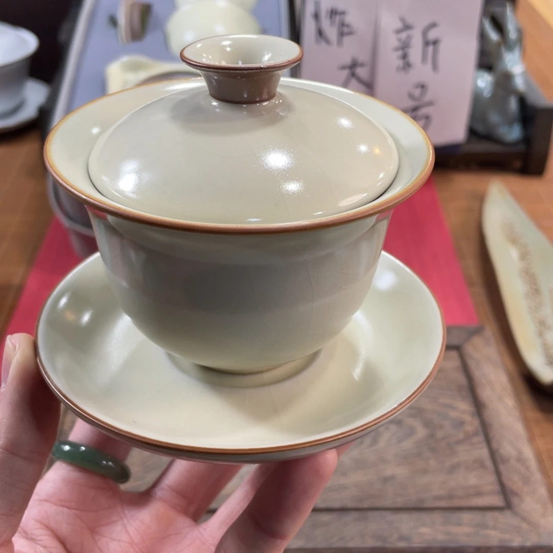 瓷片。。。。。。。。。。。。。。。。。。。