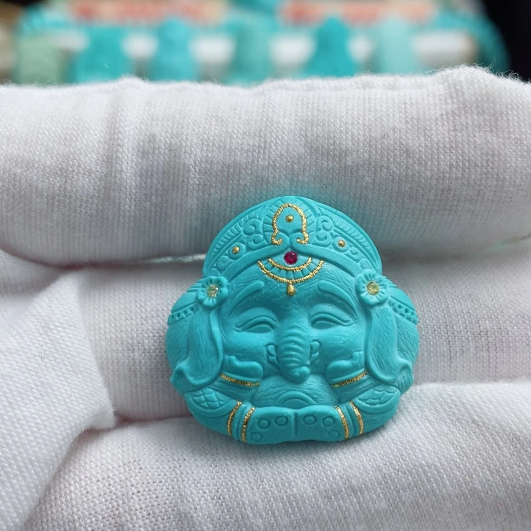 绿松石未镶嵌珠宝奇石