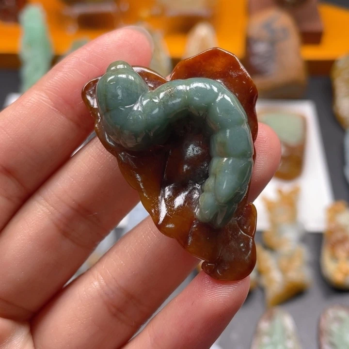 定制翡翠未镶嵌翡翠