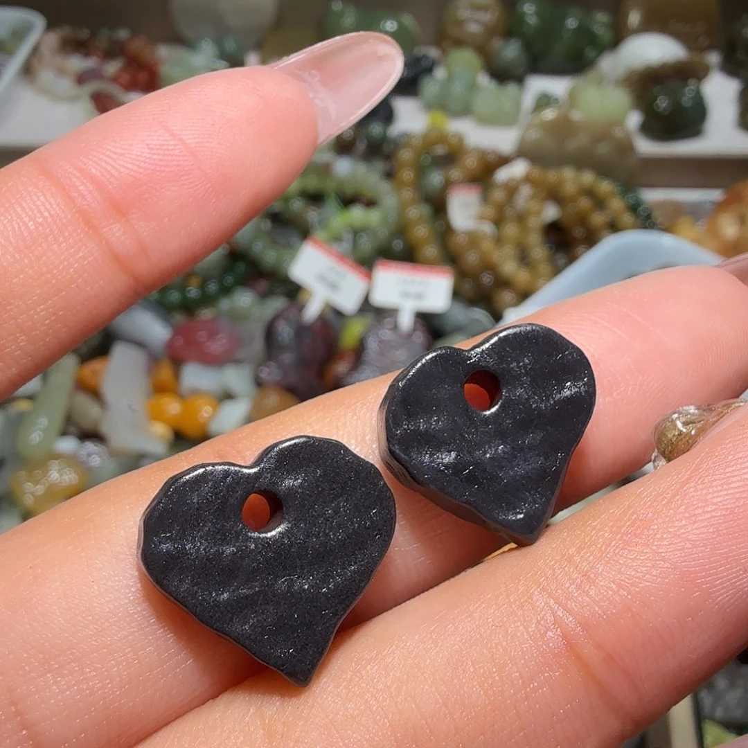 和田玉未镶嵌珠宝奇石